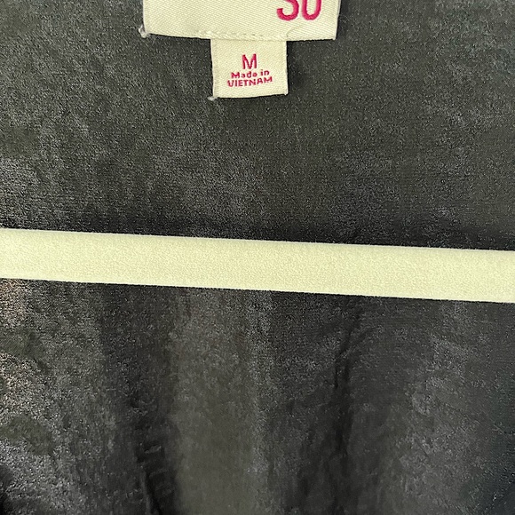 So Black satin blouse - Picture 5 of 7